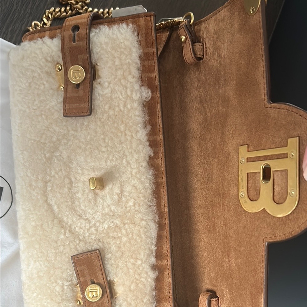 Balmain Cream and Brown Shearling Bag - Picture 3 of 3